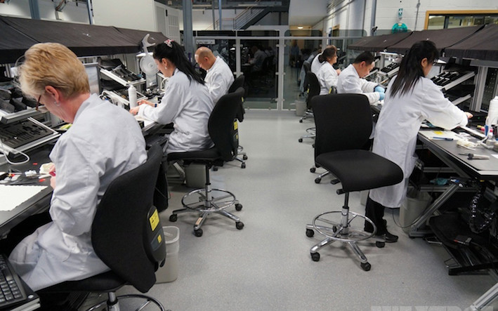 越都碎紙機電子廠用戶案例